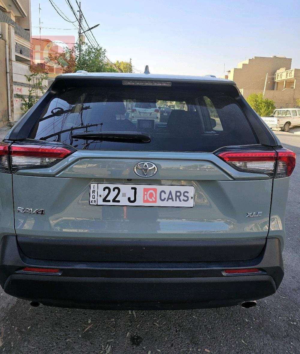 تۆیۆتا ڕاڤ 4